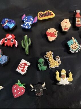 Assorted Kids Toy Charms Pack - Black, Red, Green, Blue
